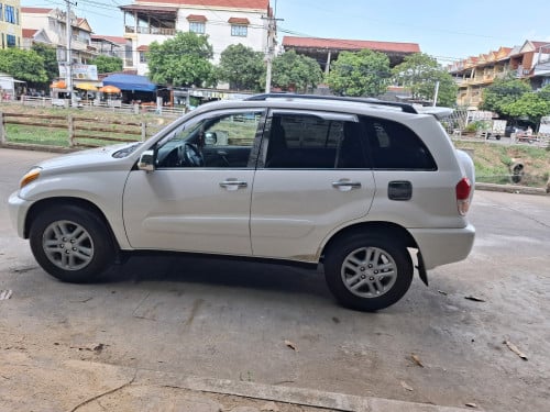 TOYOTA RAV4L 2002 ប៉ុង1 សុីនមួយជុំ