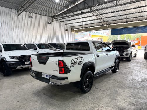 Toyota Revo 2020