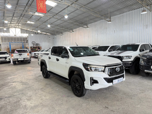 Toyota Revo 2020