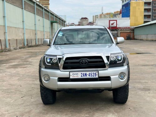 Toyota Tacoma 2006 ប៉ុង2 ឡានថ្មី មួយបាំងកន្លះ សាច់ដែកខ្ជី