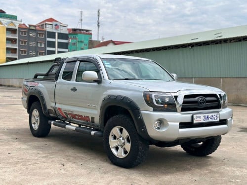 Toyota Tacoma 2006 ប៉ុង2 ឡានថ្មី មួយបាំងកន្លះ សាច់ដែកខ្ជី