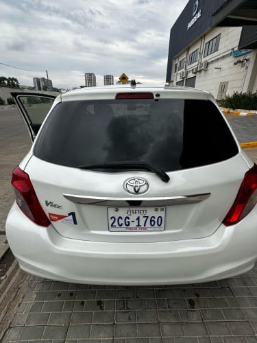 Toyota vitz 2014 smartkey