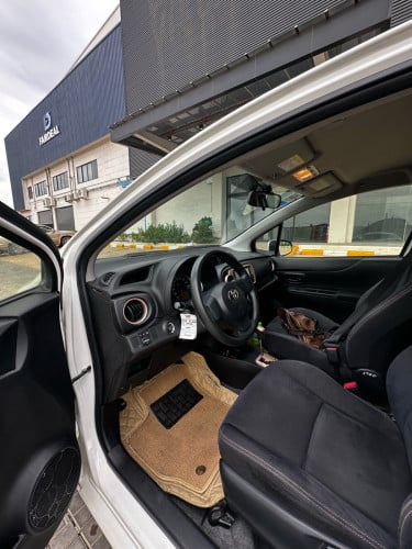 Toyota vitz 2014 smartkey
