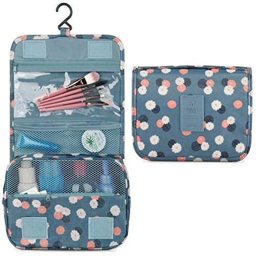 Travel toiletry pouch