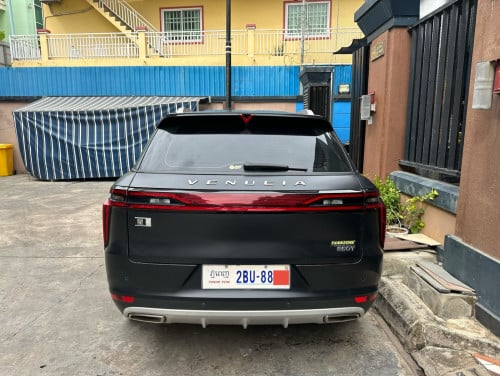 Venucia Star ម្ចាស់​ដេីម​ផ្ទាល់​