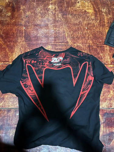 Venum t shirt