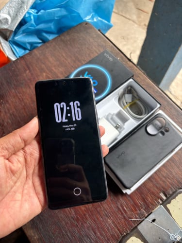 Vivo V60 5G full box