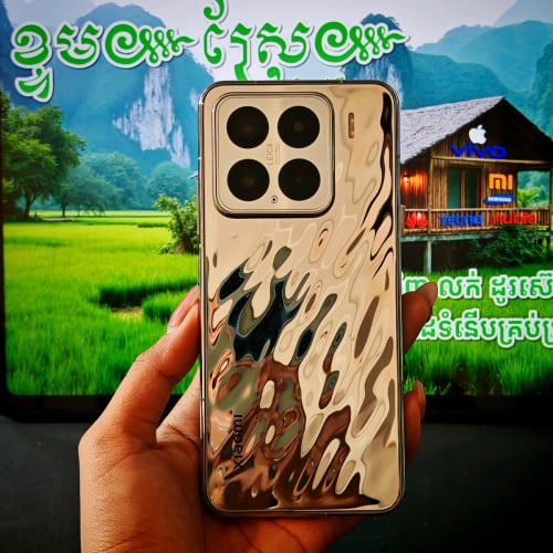 Xiaomi 15(តូច) Silver Edition (វៃដូបាន)មានធានាច្បាស់លាស់ត្រឹមត្រូវ