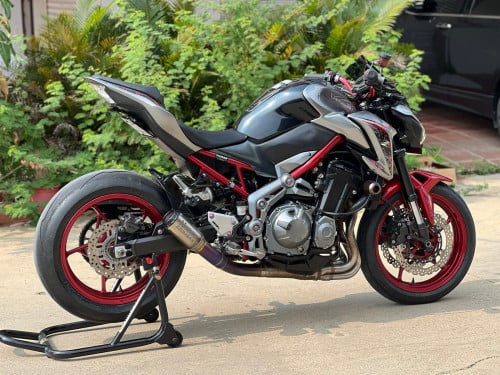Z900 2017 មានពន្ធត្រឹមត្រូវ