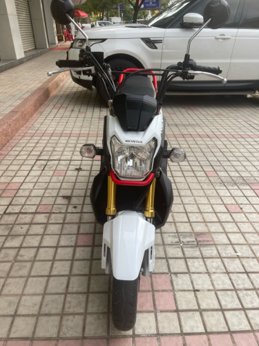 ZOOMER