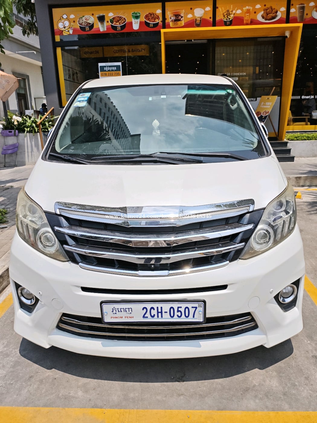 Toyota Alphard 012 Hybrid ឈ្មោះម្ចាស់ដើមផ្ទាល់ ឡានស្អាតអត់បុក អត់ច្រេះកញ្ជក់ ហ្ស៊ីនមួយជុំ