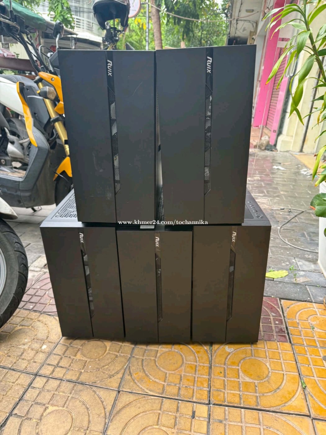 Case កុំព្យូទ័រ RUIX នៅថ្មីស្អាត 10$ 10$