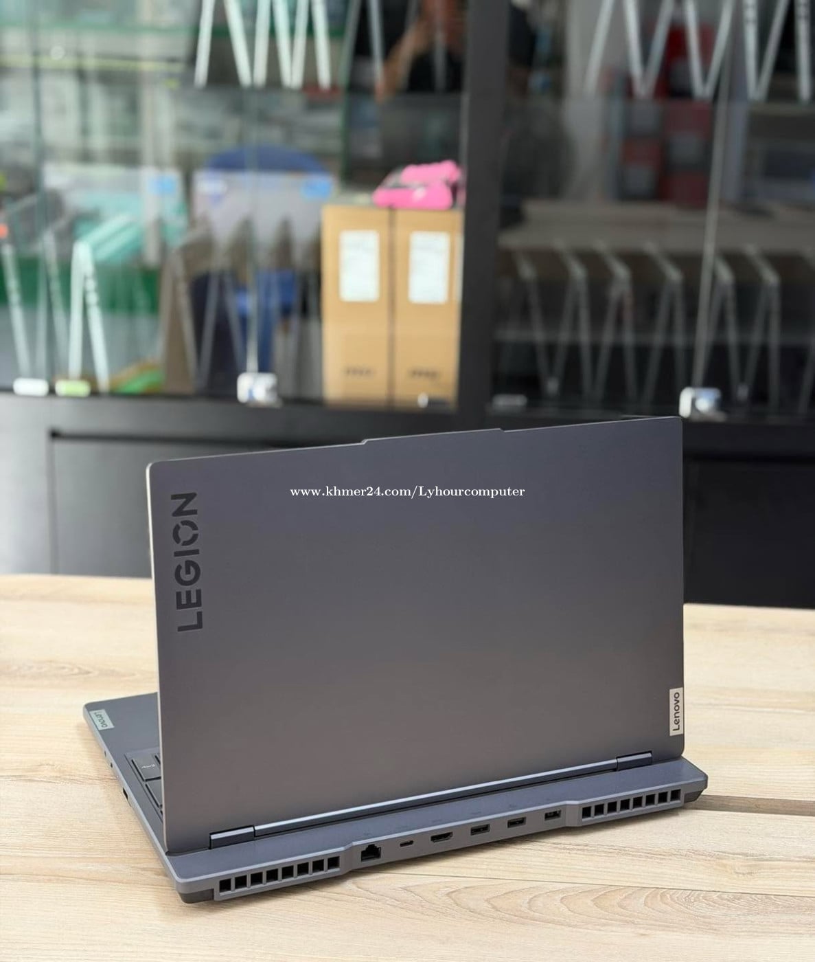 LENOVO LEGION Y7000 IRX9 4060 8GB