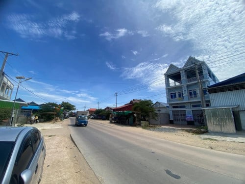 ផ្ទះអាជីវកម្ម លក់បន្ទាន់