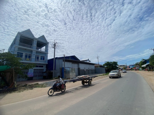 ផ្ទះអាជីវកម្ម លក់បន្ទាន់
