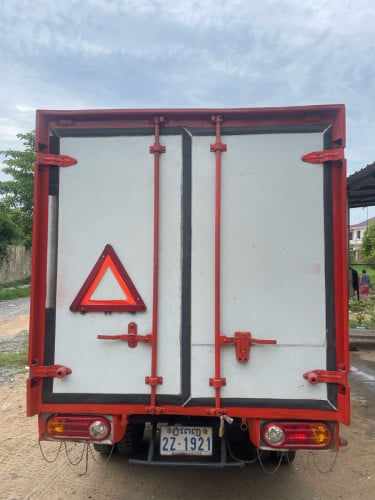 ឡានលក់បន្ទាន់