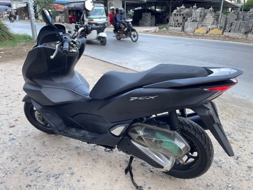តំលៃក្រោមទីផ្សារ