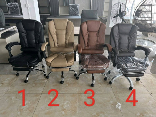 កៅអីហ្គេមនឹងកៅអីធ្វើការ