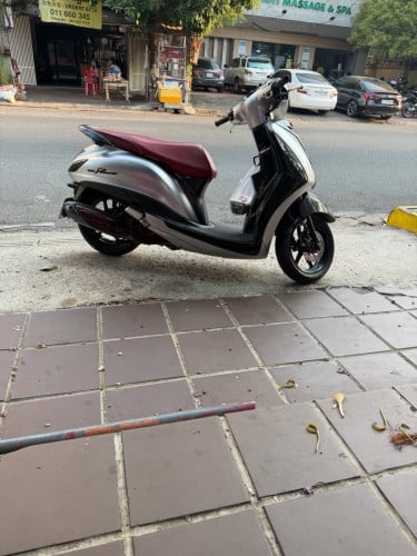 ប្រញាប់លុយ