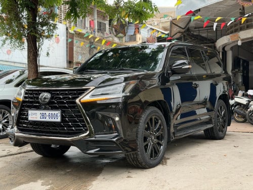 ម្ចាស់ដេីមទីមួយកាត់ឈ្មោះជូន