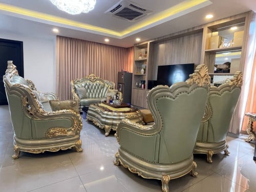 ផ្ទះវីឡាឃ្វីនកែងសម្រាប់លក់បន្ទាន់ក្នុងបុរីជីបម៉ុងលែនម៉ាកផ្លូវ៦០ម៉ែត្