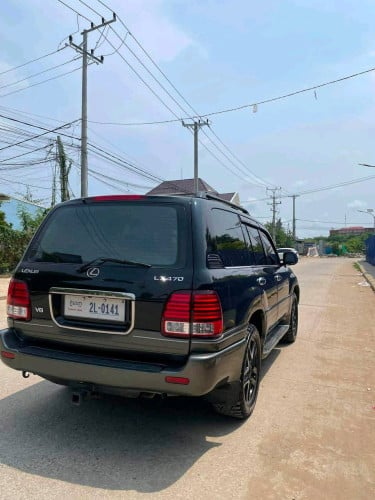 ឡានស្អាតអត់បុកប៉ះធានាម៉ាស៊ីនប្រអប់លេខស្អាត។