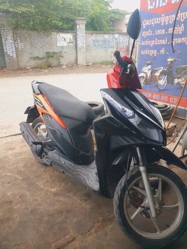 លក់អត់ខោ