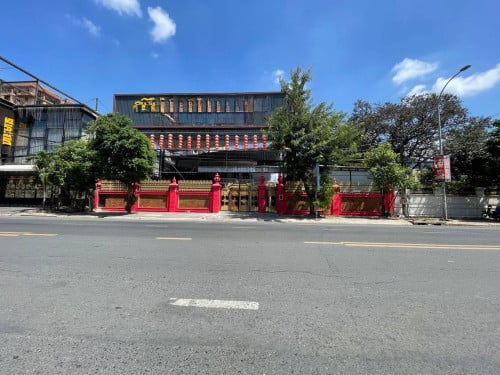 ហាងសំរាប់ជួលនៅទួលគោក នៅលេីផ្លូវធំ