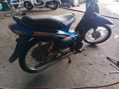 ម៉ូតូសំរាប់លក់បងប្អូនយកអូសាម៉ង់
