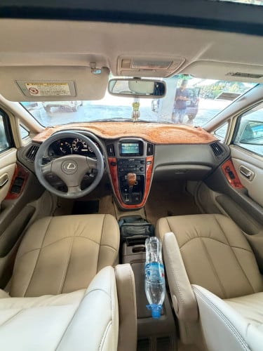ម្ចាស់ដេីមទី1​ Lexus 02 ប៉ុង1