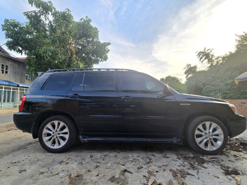 ឡានឆ្នាំ2001លក់ប៉ុង1