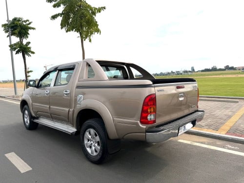 កំពូលរថយន្តដឹក 2008 Toyota Hilux Vigo 4WD Automatic ម៉ាសូត ឆ្វេង​ស៊ីន