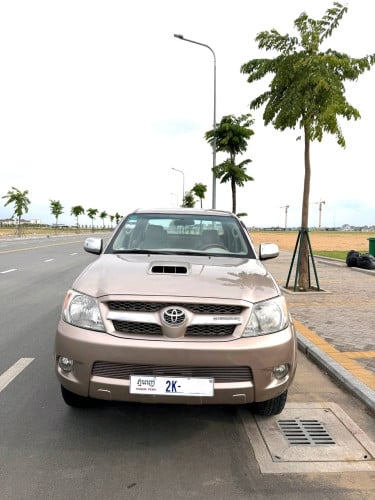 កំពូលរថយន្តដឹក 2008 Toyota Hilux Vigo 4WD Automatic ម៉ាសូត ឆ្វេង​ស៊ីន