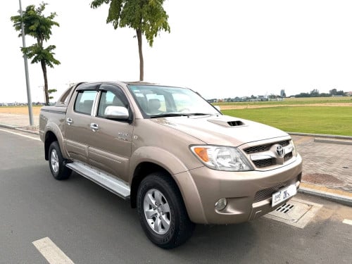 កំពូលរថយន្តដឹក 2008 Toyota Hilux Vigo 4WD Automatic ម៉ាសូត ឆ្វេង​ស៊ីន