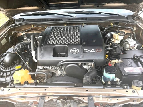 កំពូលរថយន្តដឹក 2008 Toyota Hilux Vigo 4WD Automatic ម៉ាសូត ឆ្វេង​ស៊ីន