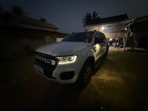 ឡានលក់​ តំលៃ​ 32500$ ចរចារ