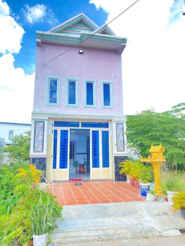ផ្ទះលក់បន្ទាន់នៅកំបូល 35000$ដី 4.30ម×20ម ផ្ទះ4.30ម×15ម