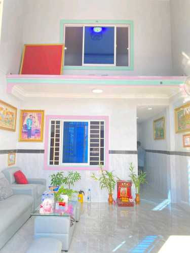 ផ្ទះលក់បន្ទាន់នៅកំបូល 35000$ដី 4.30ម×20ម ផ្ទះ4.30ម×15ម