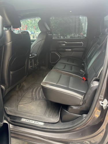 公羊霸王龙5.7 V8