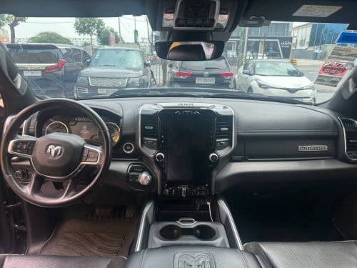 公羊霸王龙5.7 V8
