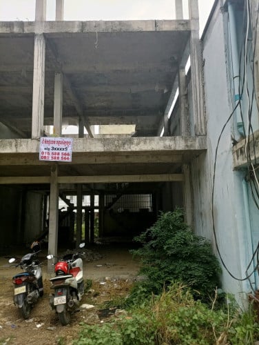 ផ្ទះល្វែងសង់ហើយ60% 35000$ចរចារ