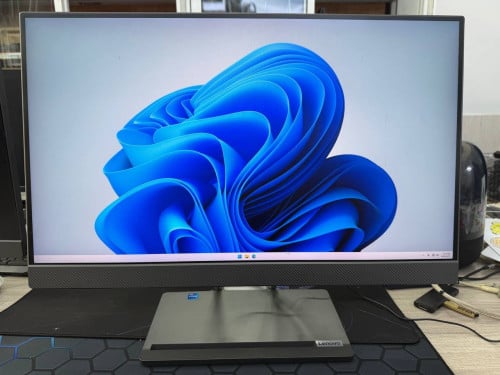 27inch 2k បងមិនចង់ចង្អៀតផ្ទះអាចប្រើAioនេះបាន មាន vgaដាខ់ទៀត