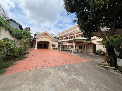 វីឡាសម្រាប់ជួល ( for rent)