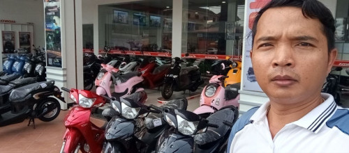 លក់ម៉ូតូ Honda បង់រំលោះ ទោះខូចcbcក៏ស្នើបាន