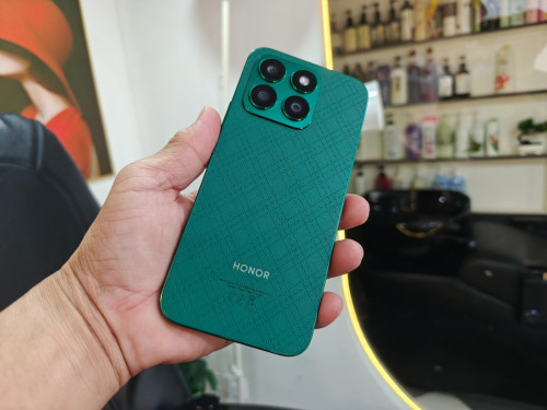 #Honor  X8b  🍁 85%🍁  🍁 ក្រុមហ៊ុន 🍁 Sim  2 🍁  🍁 8GB ram + 512GB rom  .🍁 🍁  115$  🍁