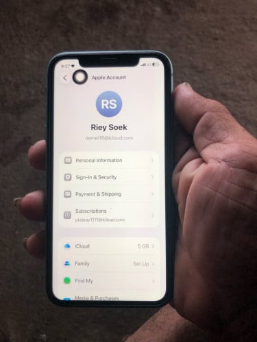 លក់iPhone 11ជាប់ប្រើបាន