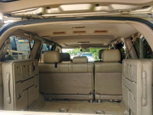 ឡានលក់Lx470ឆ្នាំ2000សាំងហ្គាស់9800$