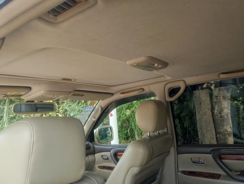 ឡានលក់Lx470ឆ្នាំ2000សាំងហ្គាស់9800$