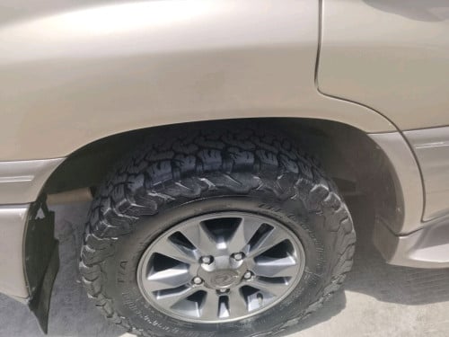 ឡានលក់Lx470ឆ្នាំ2000សាំងហ្គាស់9800$