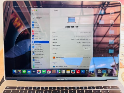 លក់ MacBook Pro 2017